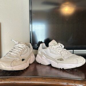 Adidas falcon shoes sneakers in white